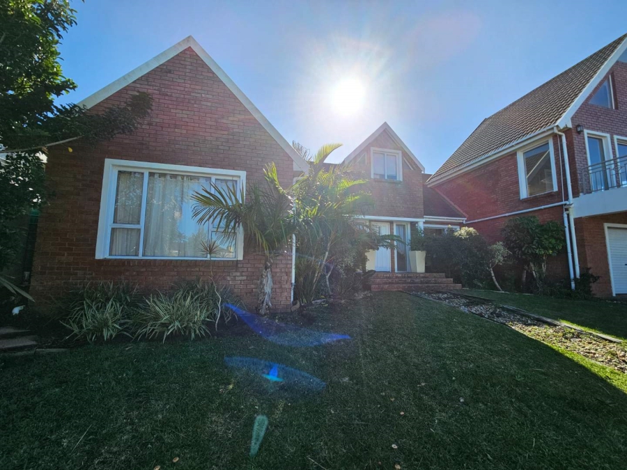 To Let 4 Bedroom Property for Rent in Lovemore Heights Estate Eastern Cape
